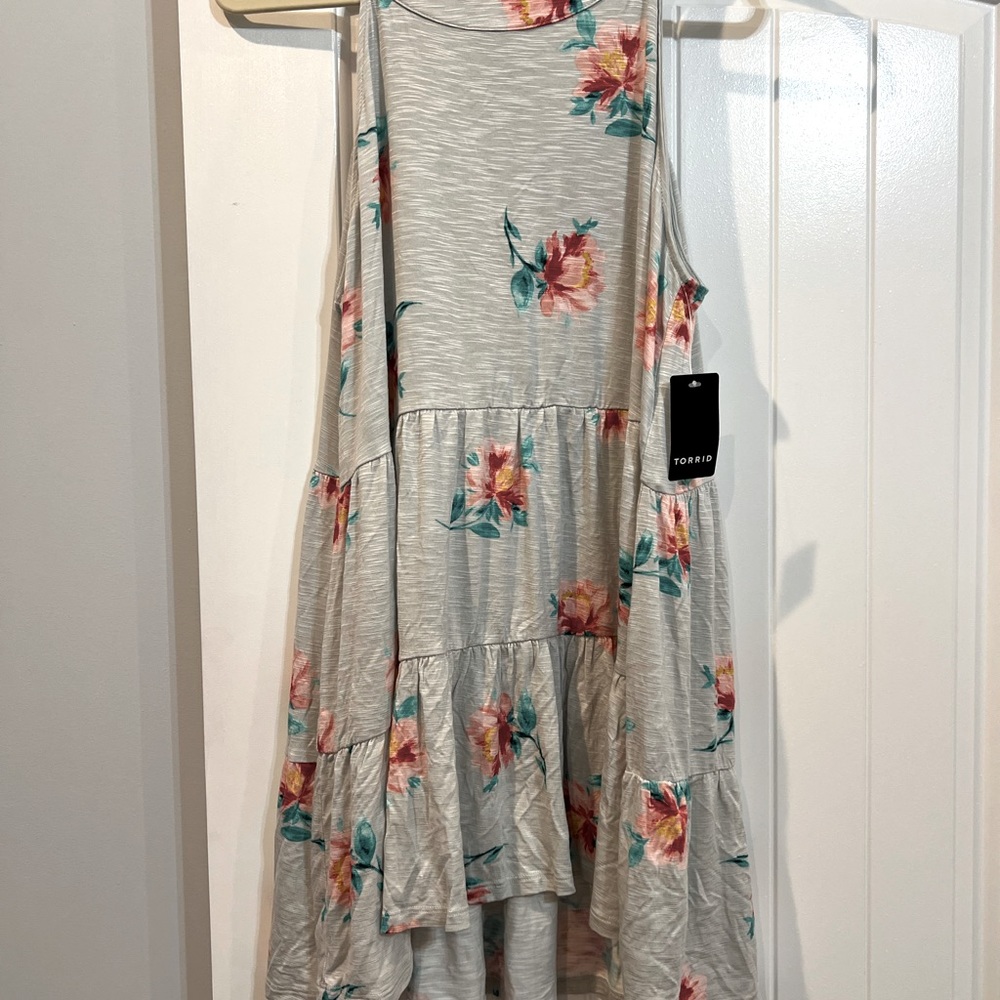 Torrid NWT tiered sleeveless top sz 3